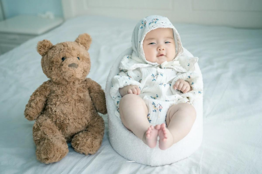 陇南宝宝吃不饱母乳的症状